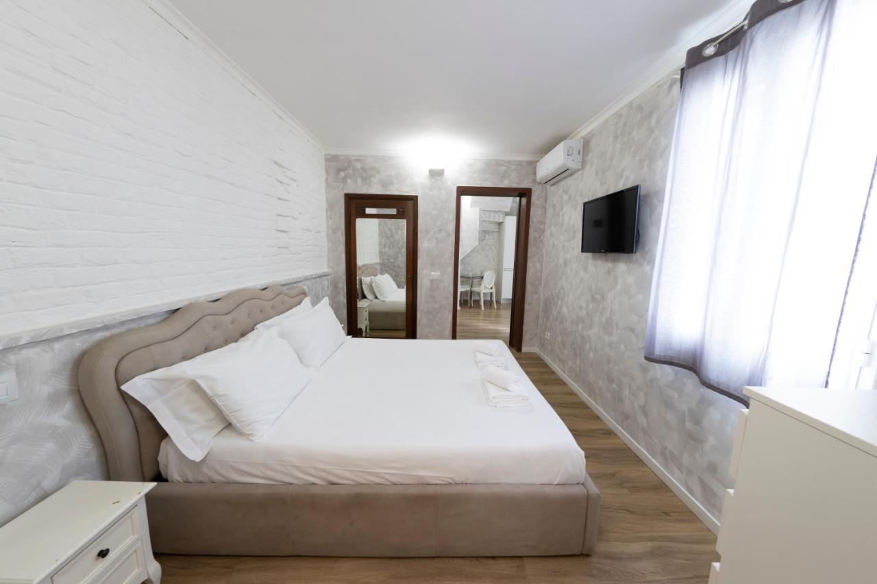 Home Holiday Rome - 2° Floor Экстерьер фото