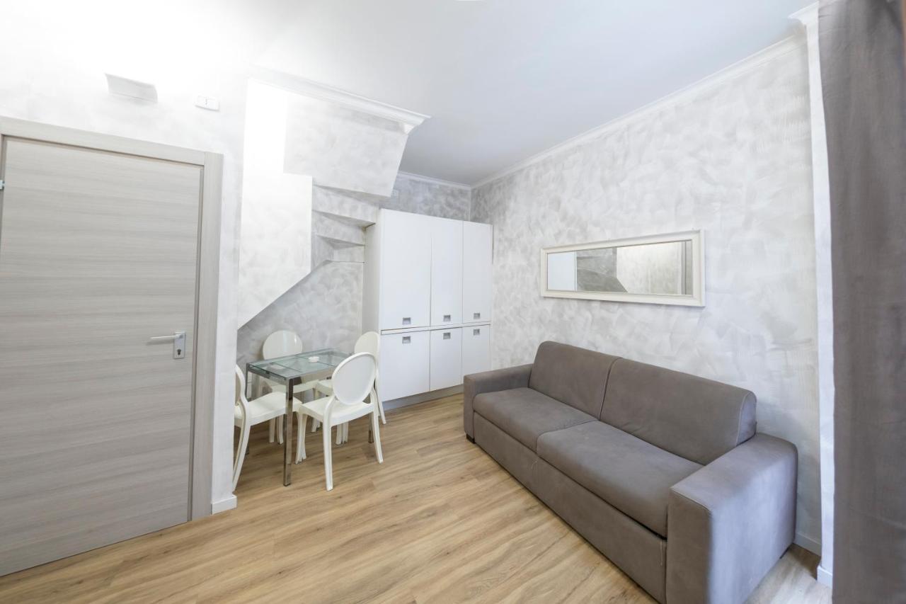 Home Holiday Rome - 2° Floor Экстерьер фото